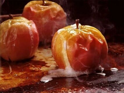 Les pommes au four sont autorisées pour la pancréatite.